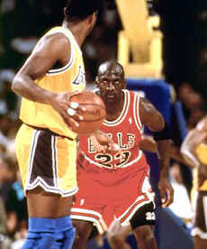 Michael Jordan vs Magic Johnson